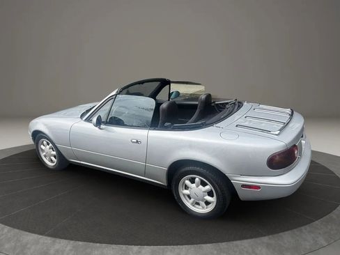 Used 1990 MAZDA MX-5 Miata RWD image 22