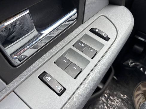 Used 2013 Ford F150 XLT w/ Mid Equipment Group AWD/4WD image 31