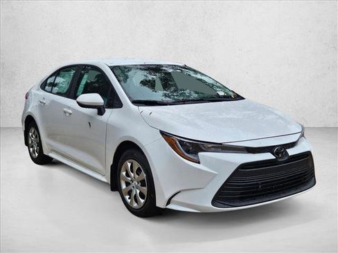 New 2026 Toyota Corolla LE image 7