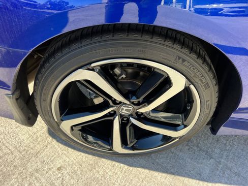 Used 2022 Honda Accord Sport image 17