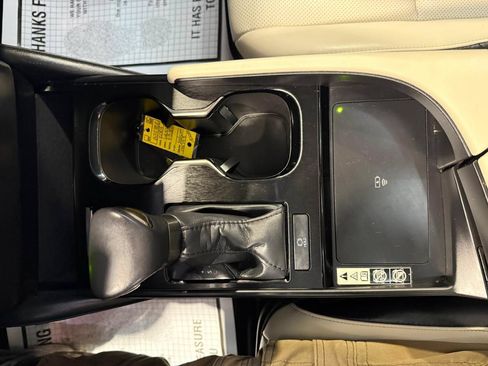 Used 2024 Lexus ES 350 w/ Premium Package FWD image 15