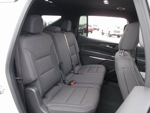 Used 2024 Chevrolet Traverse LS image 22