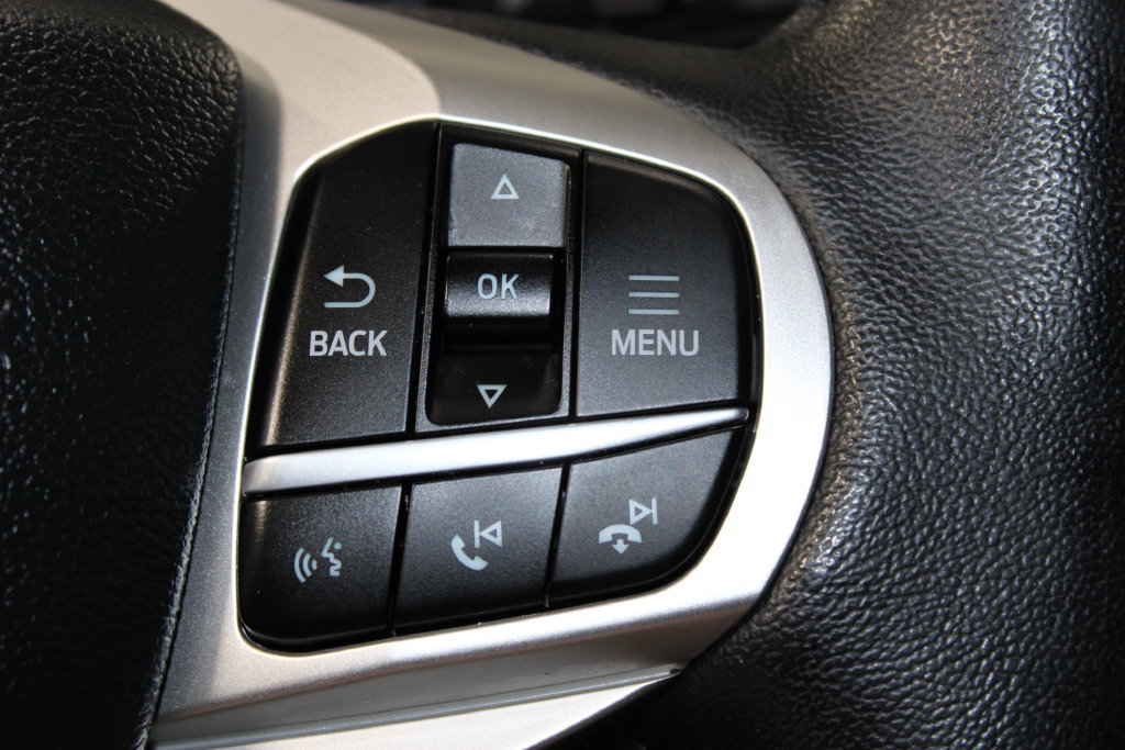 Used 2023 Ford Explorer XLT w/ Equipment Group 202A AWD/4WD image 40