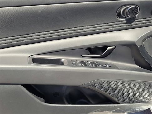 New 2025 Hyundai Elantra Sport image 14