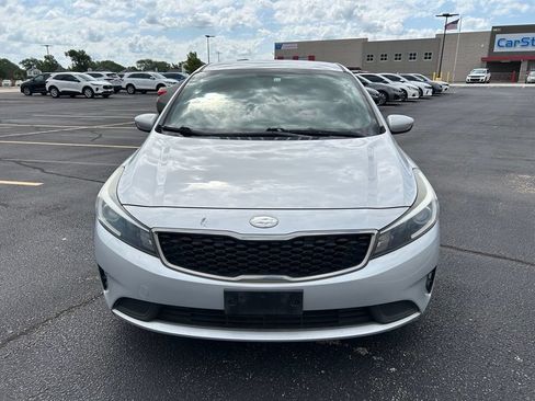 Used 2017 Kia Forte LX w/ LX Popular Package FWD image 4