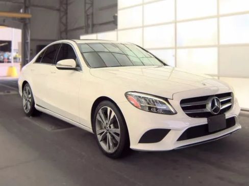 Used 2019 Mercedes-Benz C 300 Sedan image 2