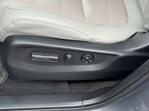 Used 2020 Honda CR-V EX-L image 14