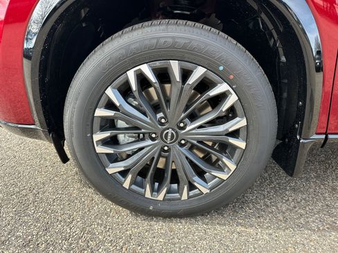New 2026 Nissan Rogue Platinum w/ Tech Package AWD/4WD image 11