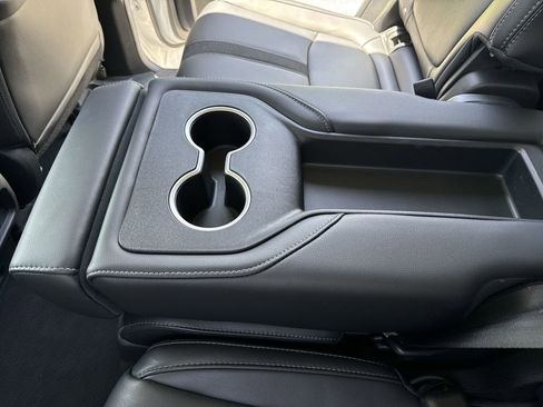 Used 2024 Honda Pilot EX-L image 38