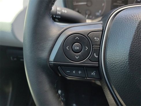 Used 2025 Toyota Corolla SE image 14