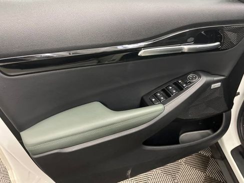 Certified 2024 Kia Seltos SX image 11