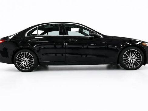 Used 2025 Mercedes-Benz C 300 4MATIC Sedan image 9