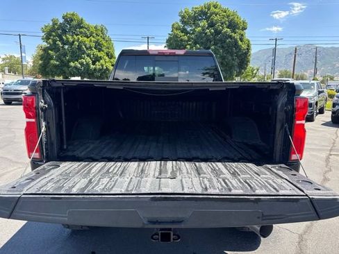 Used 2024 Chevrolet Silverado 3500 High Country w/ High Country Premium Package AWD/4WD image 13