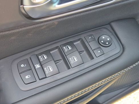 New 2026 Chrysler Voyager LX image 16