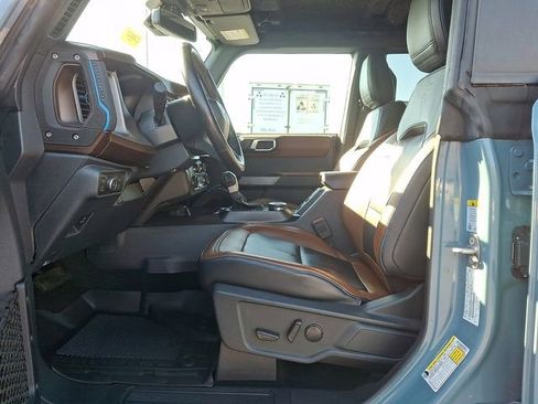 Used 2022 Ford Bronco Outer Banks AWD/4WD image 15