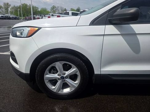 Certified 2019 Ford Edge SE FWD image 16