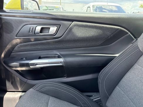 Used 2025 Ford Mustang Coupe RWD image 19