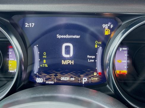 Used 2023 Jeep Wrangler Unlimited AWD/4WD image 8