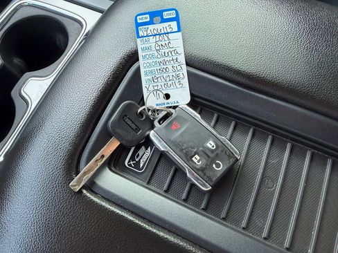 Used 2018 GMC Sierra 1500 SLT w/ SLT Premium Package image 12