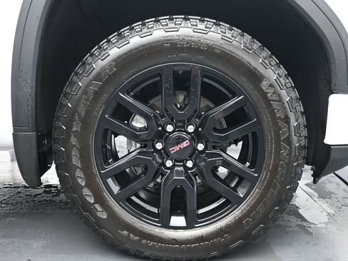 Used 2025 GMC Sierra 1500 Pro w/ Graphite Edition image 13