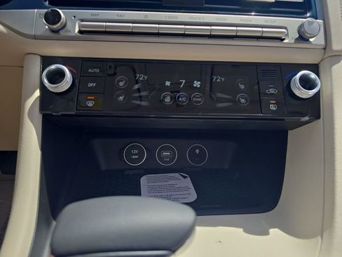 New 2026 Genesis G70 2.5T Prestige AWD/4WD image 19