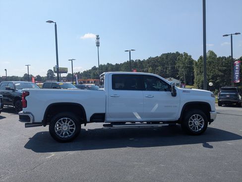 Used 2025 Chevrolet Silverado 2500 LTZ w/ LTZ Premium Package AWD/4WD image 4