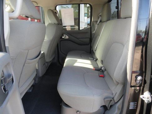 Used 2020 Nissan Frontier SV AWD/4WD image 10