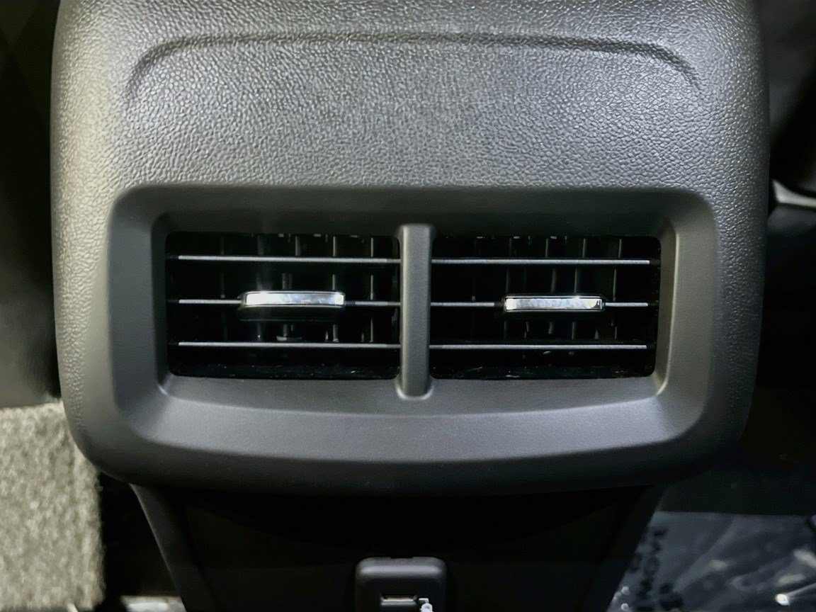 Used 2022 GMC Terrain SLT FWD image 17