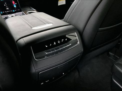 Used 2025 Cadillac Escalade Sport Platinum AWD/4WD image 30