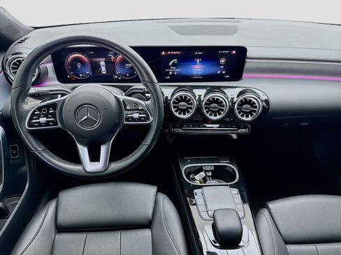 Used 2023 Mercedes-Benz CLA 250 image 15
