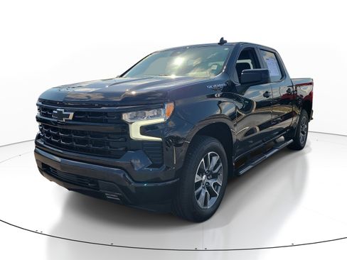 Used 2023 Chevrolet Silverado 1500 RST RWD image 3