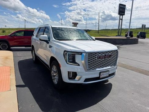 Used 2023 GMC Yukon Denali w/ Max Trailering Package AWD/4WD image 4