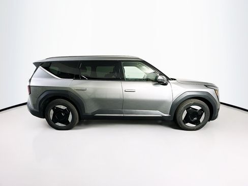 Used 2024 Kia EV9 Wind AWD/4WD image 10