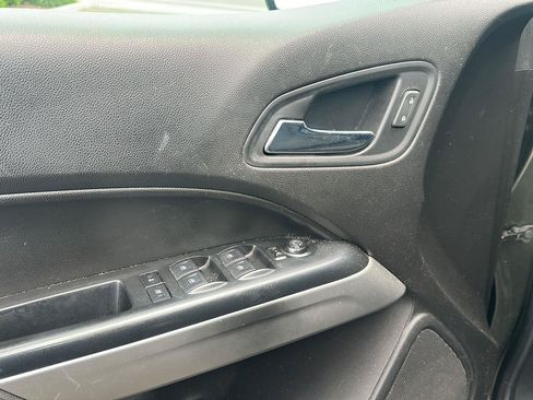 Used 2018 Chevrolet Colorado LT w/ LT Convenience Package AWD/4WD image 18