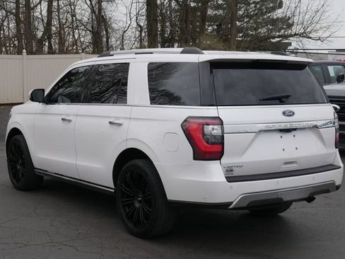 Used 2018 Ford Expedition Limited w/ Equipment Group 302A AWD/4WD image 11