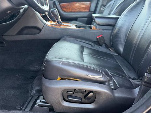 Used 2013 Lincoln MKS AWD image 11