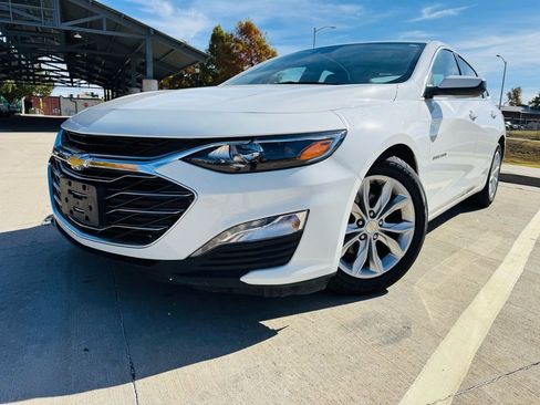 Used 2023 Chevrolet Malibu LT image 1