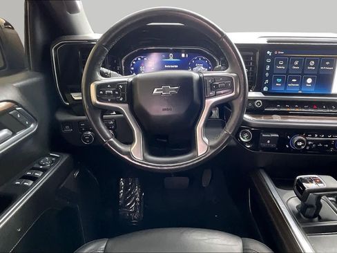 Used 2023 Chevrolet Silverado 1500 RST AWD/4WD image 6