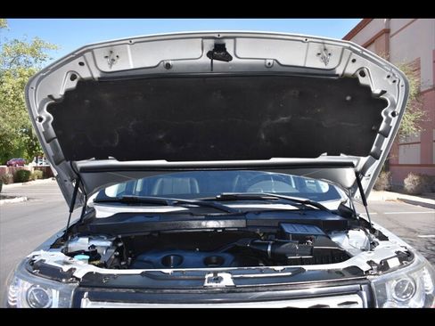 Used 2014 Land Rover LR2 AWD/4WD image 39
