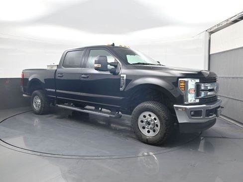 Used 2019 Ford F250 XLT w/ XLT Value Package image 1