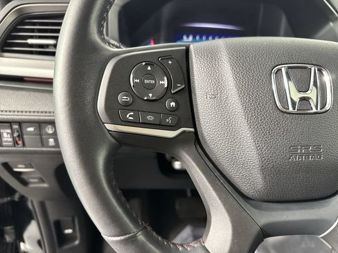 Used 2023 Honda Odyssey Sport image 12