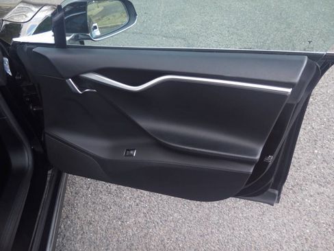 Used 2012 Tesla Model S Performance image 17