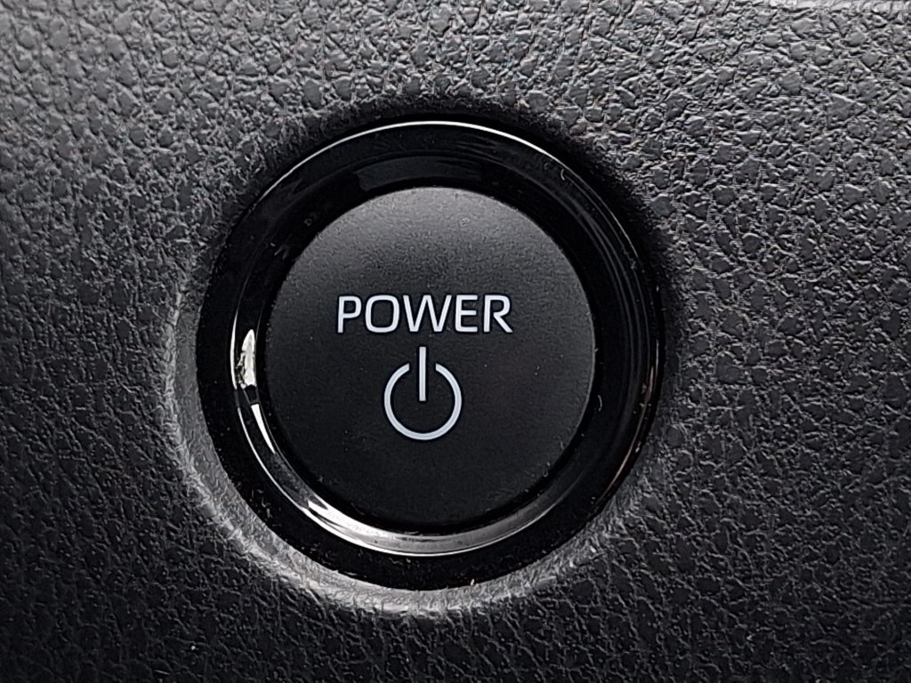 Used 2025 Toyota Camry SE FWD image 23