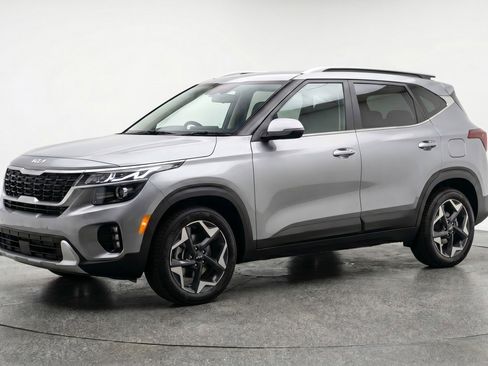 Used 2025 Kia Seltos S FWD image 3