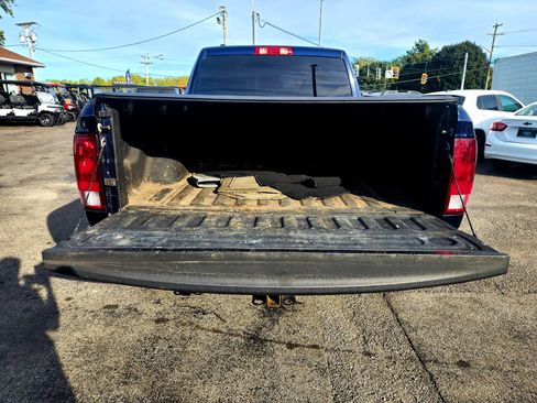 Used 2018 RAM 1500 Express w/ Express Value Package AWD/4WD image 14