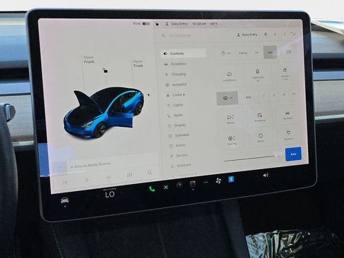 Used 2021 Tesla Model 3 Standard Range Plus image 33