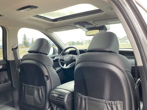 Used 2021 Hyundai Palisade Limited w/ Winter Package image 32