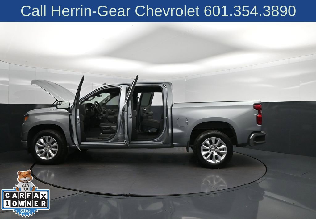 Used 2025 Chevrolet Silverado 1500 Custom w/ LPO, Dark Essentials Package RWD image 27
