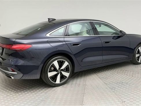 Used 2025 Audi A5 2.0T Prestige image 2