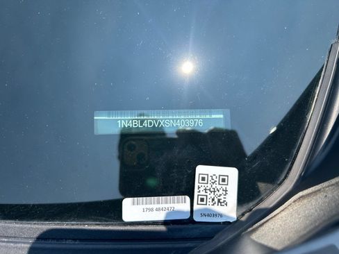 Used 2025 Nissan Altima 2.5 SV FWD image 19